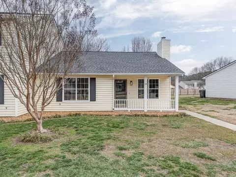 1405 Rosewood Cir #13, Dalton, GA 30720