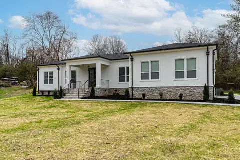 8240 Standifer Gap Rd, Chattanooga, TN 37421