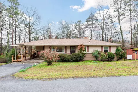 345 Lawrence St, Rossville, GA 30741