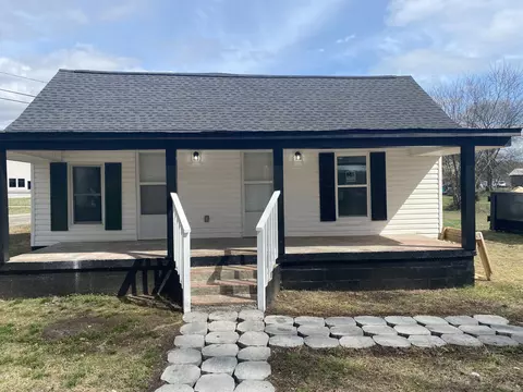 396 Burnett St, Graysville, TN 37338