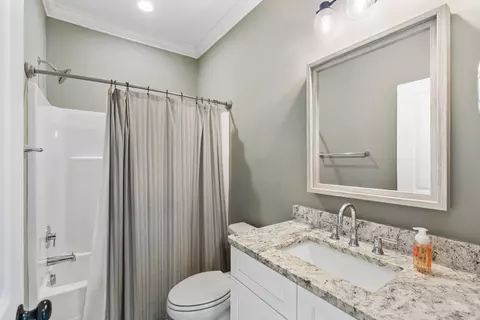 Bath - 4194 Barnsley Loop, Ooltewah, TN 37363 photo 11 of 14
