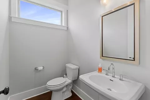 Bath - 4194 Barnsley Loop, Ooltewah, TN 37363 photo 10 of 14