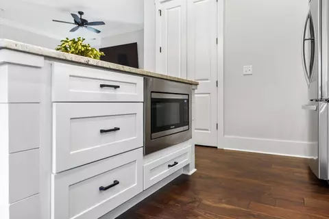 Kitchen - 4194 Barnsley Loop, Ooltewah, TN 37363 photo 3 of 8