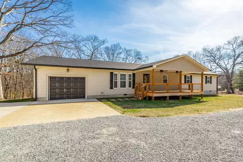 1320 Hotwater Rd, Soddy Daisy, TN 37379
