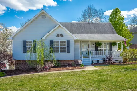 6722 Sawtooth Dr, Ooltewah, TN 37363