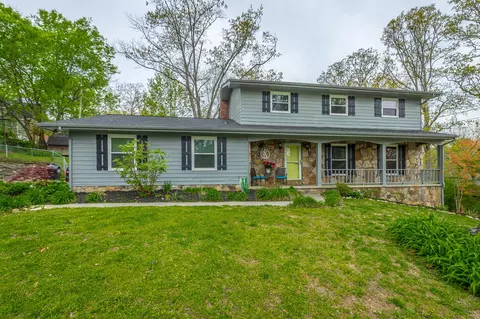 319 Rolling Ridge Dr, Chattanooga, TN 37421