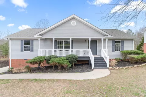 1218 Old Thatcher Rd, Soddy Daisy, TN 37379