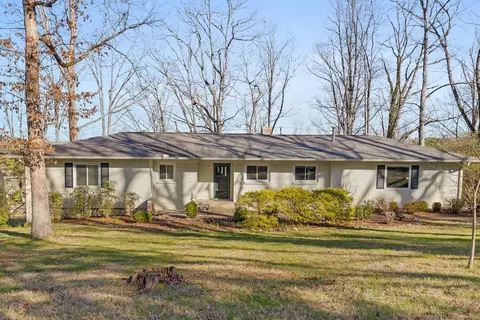 207 Dawn St, Signal Mountain, TN 37377