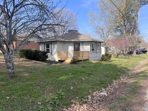 308 Kansas Ave, Stevenson, AL 35772