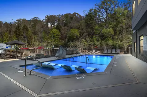 782 Riverfront Pkwy #203, Chattanooga, TN 37402