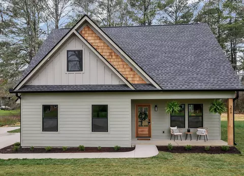 306 Dry Valley Rd, Rossville, GA 30741