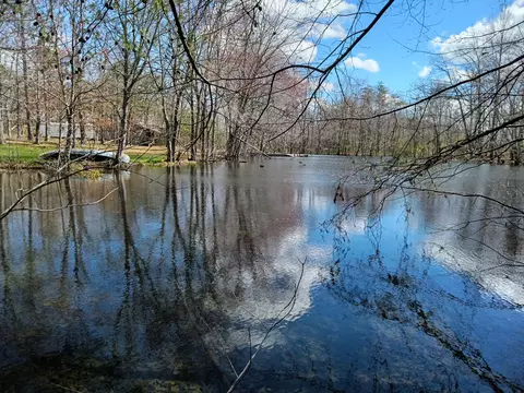 02 Lakeside Dr #7, Graysville, TN 30726