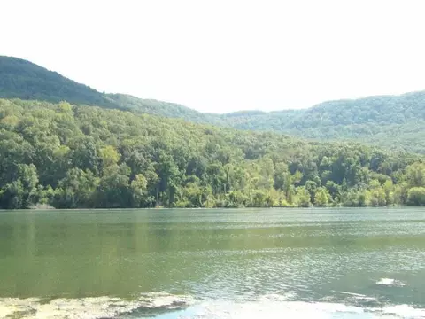 04 Mullins Cove Rd, Whitwell, TN 37397