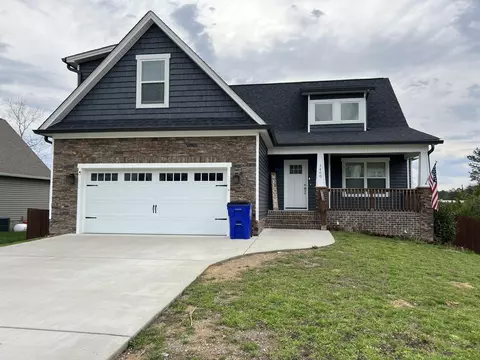 1400 NW Blake Stone Dr, Cleveland, TN 37312