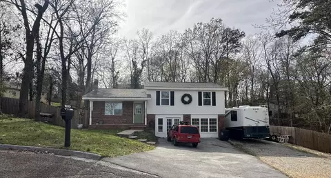 7315 Shamrock Ln, Hixson, TN 37343