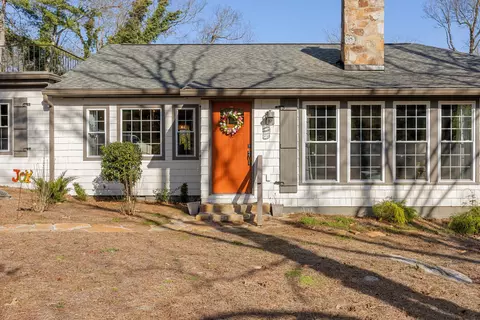 1207 Elfin Rd, Lookout Mountain, GA 30750