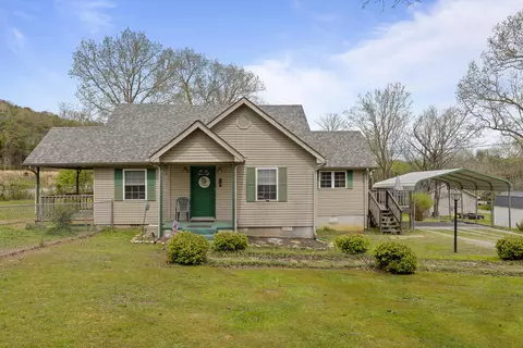 40 Crabapple Ln, Trenton, GA 30752