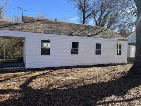 737 E Henderson Dr, Chattanooga, TN 37411