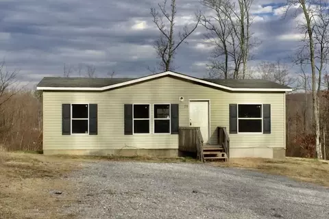 75 Amy Ln, Ringgold, GA 30736