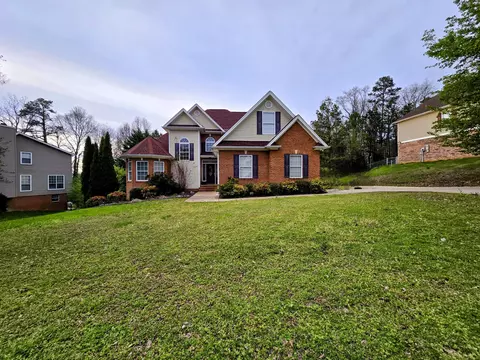 6409 Flag Point Dr, Ooltewah, TN 37363