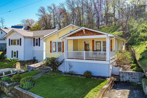 528 Moonhollow Ln, Chattanooga, TN 37405