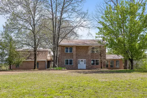 1095 NE Old Powerline Rd, Cleveland, TN 37323