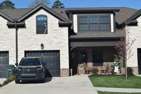 722 Wood Grove Cir, Hixson, TN 37343