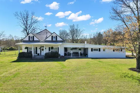 512 Athens Pike, Etowah, TN 37331