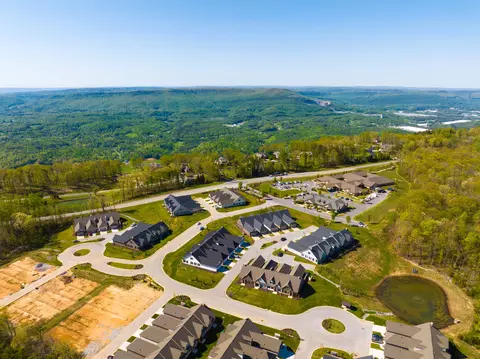119 Founding Way # -R, Lookout Mountain, GA 30750
