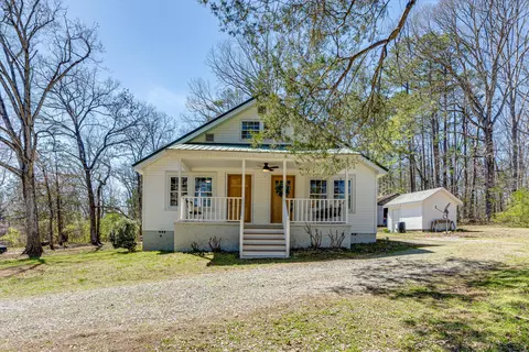 7017 Snow Hill Rd, Ooltewah, TN 37363