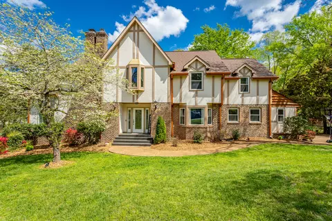 510 Castlewood Trl, Chattanooga, TN 37421