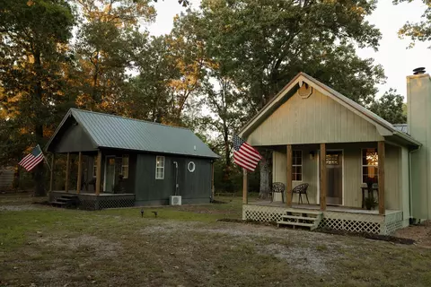 168 Memory Ln, Benton, TN 37307