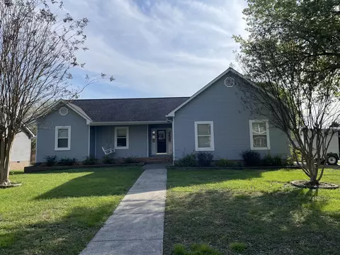 4509 Kings Lake Ct, Chattanooga, TN 37416