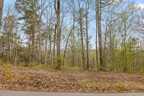 616 Old Grand Center Rd, Chickamauga, GA 30707