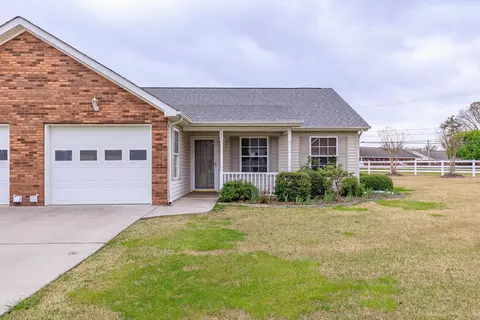 32 Flagstone Dr, Rossville, GA 30741