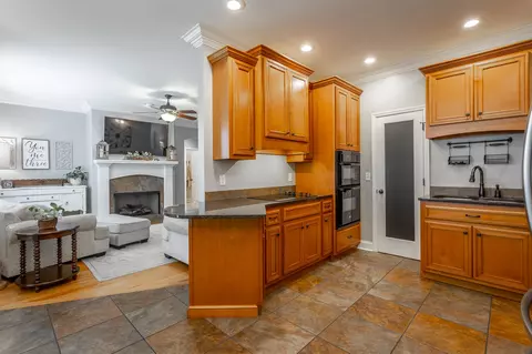 8712 Walnut Leaf Dr, Ooltewah, TN 37363 photo 7
