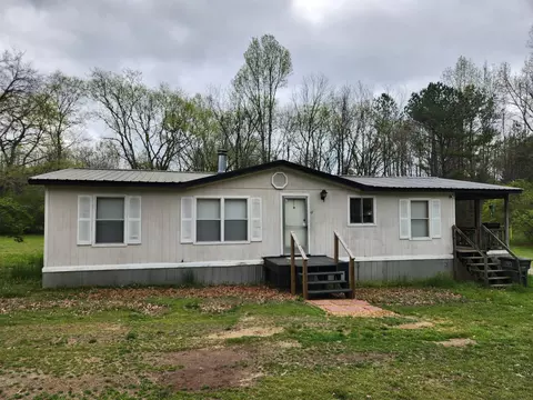 18 Honeysuckle Dr, Trion, GA 30753