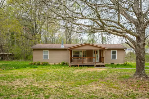 2937 Dutch Ln, Tunnel Hill, GA 30755