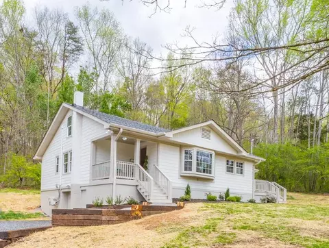 6001 Levi Rd, Chattanooga, TN 37415