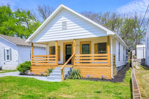 112 Hickory St, Rossville, GA 30741