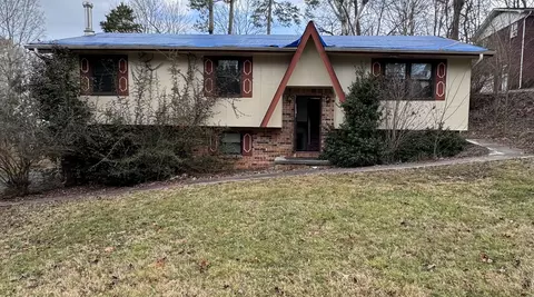 320 NW Mohawk Dr, Cleveland, TN 37312