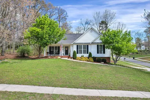 311 NE Macmillan Rd, Cleveland, TN 37323
