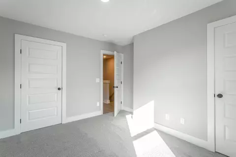 Bedroom - 2425 E 17th St, Chattanooga, TN 37404 photo 1 of 2