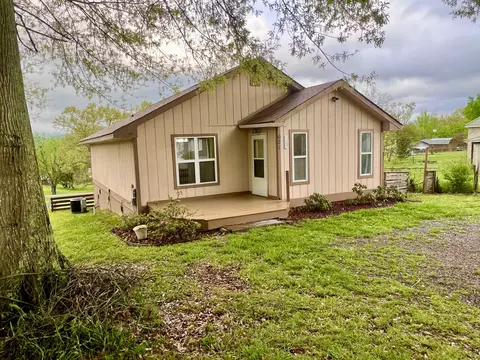 621 Ehrich Ave, Bridgeport, AL 35740