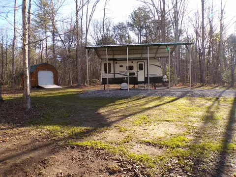 815 Lou Rd #104, Pikeville, TN 37367