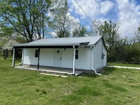 129 S Pope St, Graysville, TN 37338