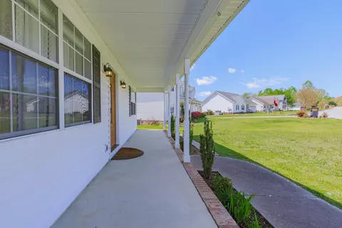 159 Spring Wind Cir, Ringgold, GA 30736 photo 2