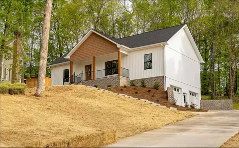 4127 Dog Legg Dr, Cohutta, GA 30710