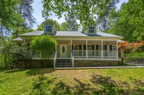 601 Gregory Ln, Lafayette, GA 30728