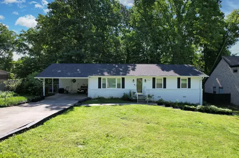 2704 NW Parkwood Trl, Cleveland, TN 37312